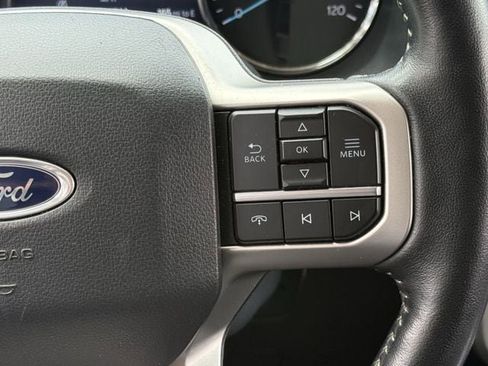 Used 2024 Ford Expedition XLT RWD image 15