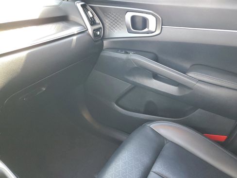 Certified 2022 Kia Sorento S image 25