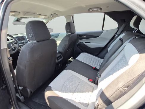 Used 2023 Chevrolet Equinox LS w/ LS Convenience Package FWD image 17
