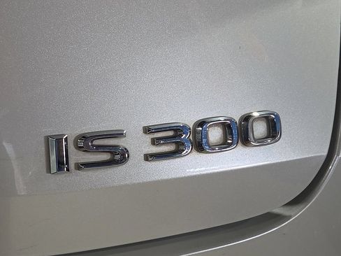 Used 2023 Lexus IS 300 w/ Premium Package RWD image 11