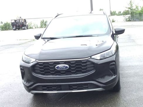 Used 2024 Ford Escape ST-Line image 3