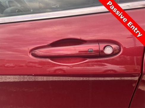 Used 2019 Jeep Cherokee Latitude Plus image 39