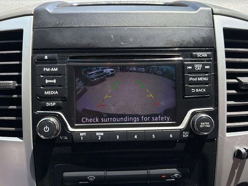 Used 2018 Nissan Frontier SV RWD image 12