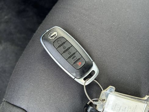 Used 2026 Nissan Altima 2.5 SV FWD image 21