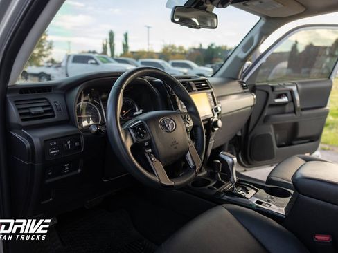 Used 2021 Toyota 4Runner TRD Off-Road Premium image 25