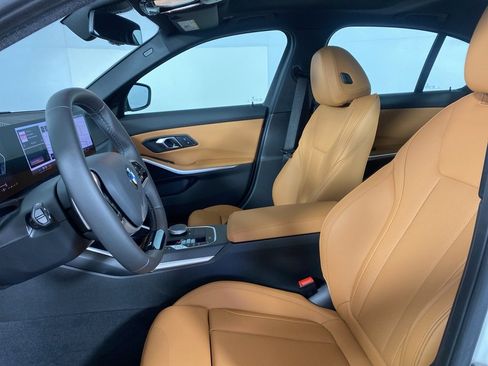 New 2025 BMW 330i xDrive Sedan w/ Convenience Package image 2