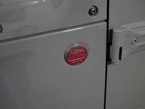 Used 2022 Jeep Wrangler Unlimited Rubicon w/ Dual Top Group image 13