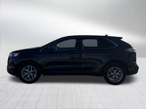 Certified 2022 Ford Edge SEL w/ Convenience Package image 4