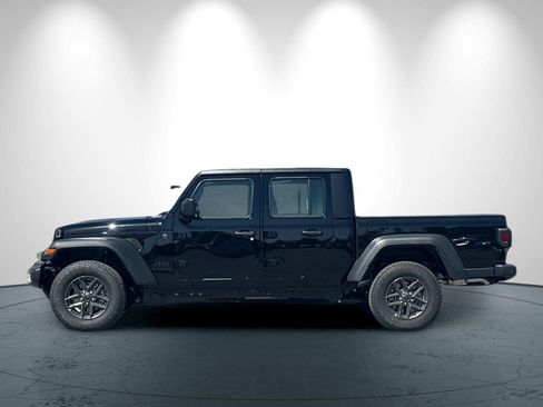 New 2026 Jeep Gladiator Sport AWD/4WD image 7