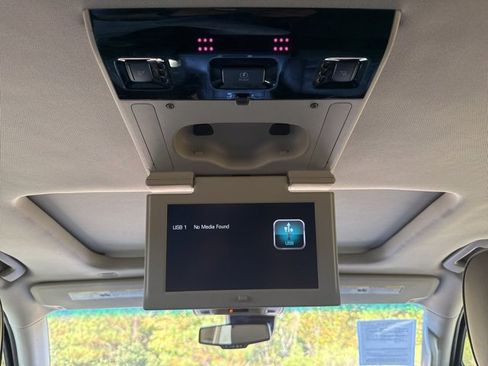 Used 2020 GMC Yukon XL Denali w/ Denali Ultimate Package image 19