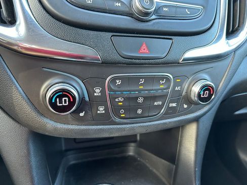 Used 2019 Chevrolet Equinox LT w/ Driver Convenience Package FWD image 27
