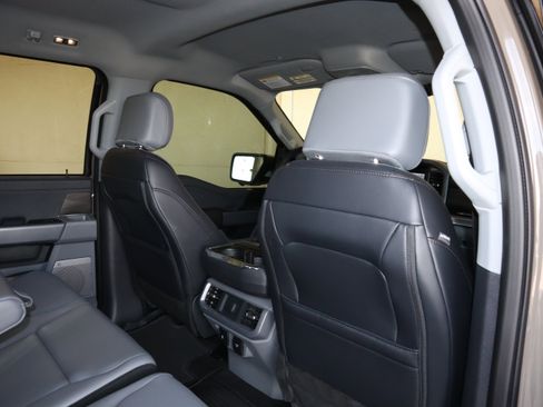 Used 2025 Ford F150 Lariat w/ Equipment Group 501A Mid image 43