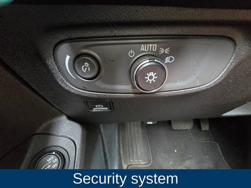 Used 2018 GMC Terrain SLE w/ Driver Convenience Package FWD image 17