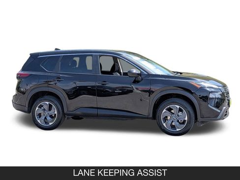 Used 2025 Nissan Rogue SV FWD image 6
