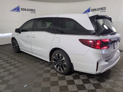Certified 2025 Honda Odyssey Elite image 4