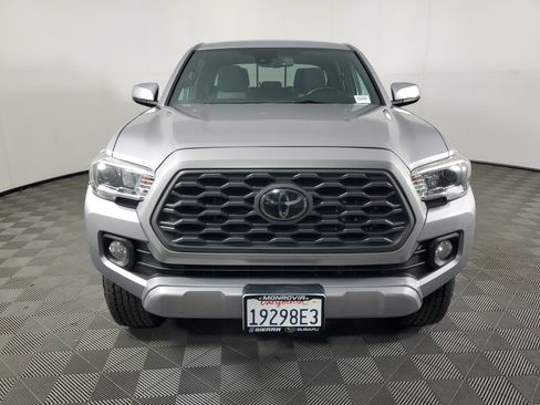 Used 2021 Toyota Tacoma TRD Off-Road w/ Technology Package AWD/4WD image 9