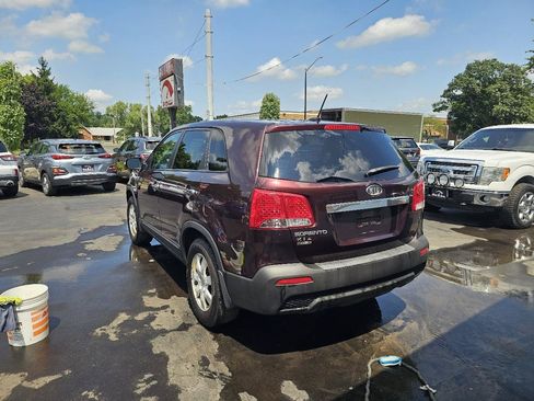 Used 2013 Kia Sorento LX FWD image 8