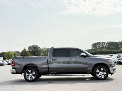 Used 2019 RAM 1500 Laramie AWD/4WD image 7
