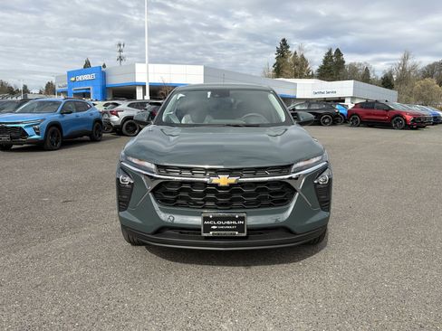 New 2026 Chevrolet Trax LS w/ LS Convenience Package image 8