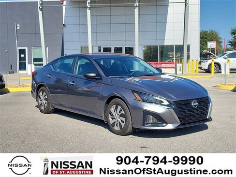 Used 2024 Nissan Altima 2.5 S image 1