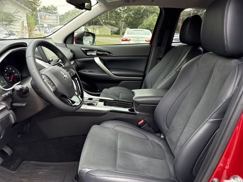 Used 2024 Mitsubishi Eclipse Cross SE image 9