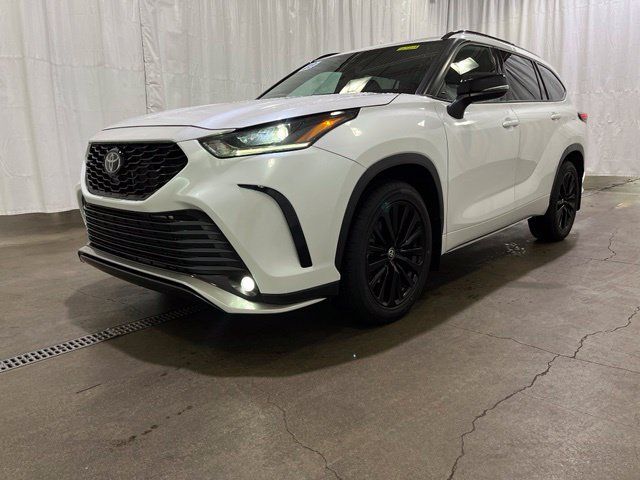 Used 2023 Toyota Highlander XSE AWD/4WD image 28