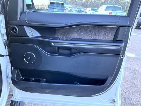 Used 2020 Ford Expedition Limited w/ Equipment Group 302A image 18