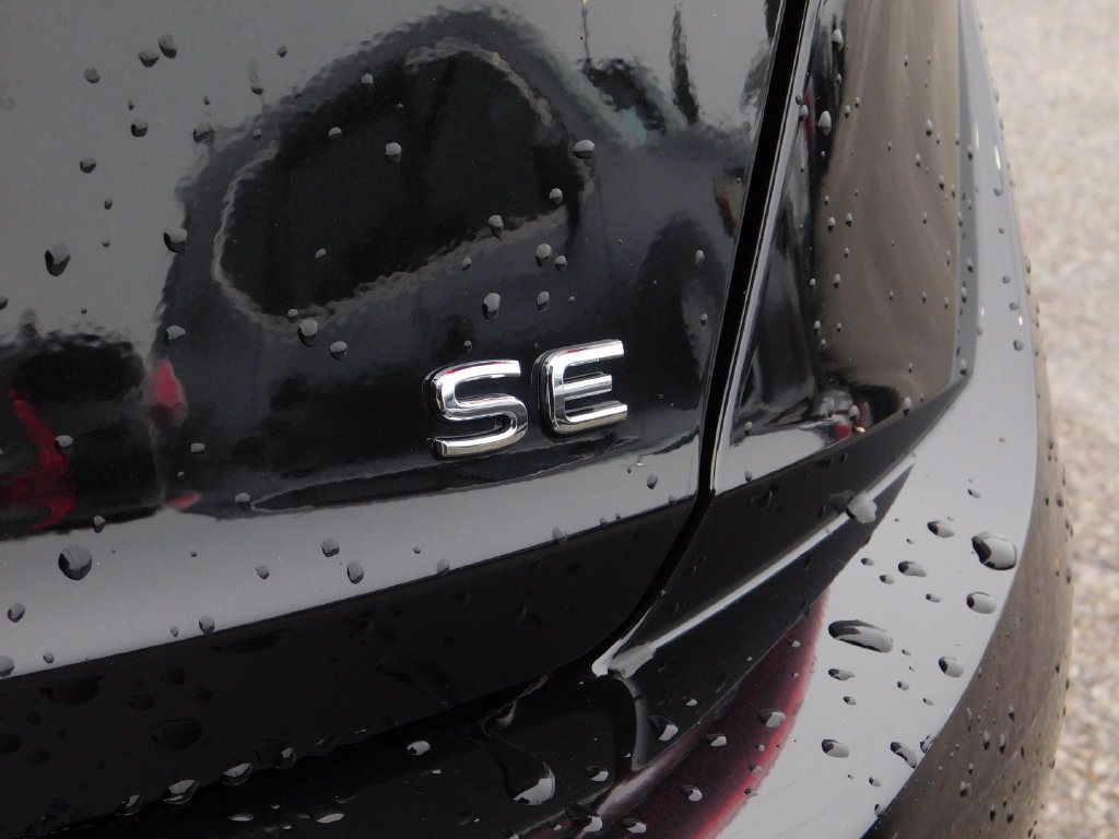 Used 2026 Volkswagen Jetta SE FWD image 9