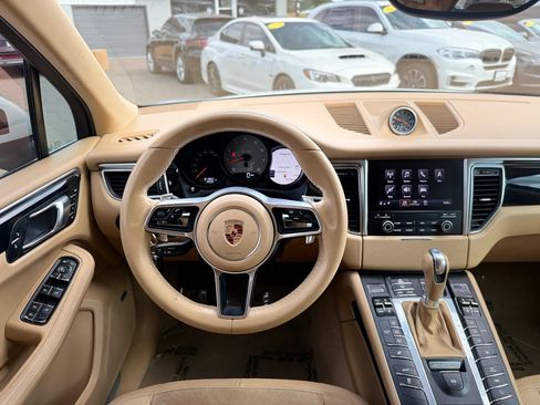 Used 2017 Porsche Macan S AWD/4WD image 25