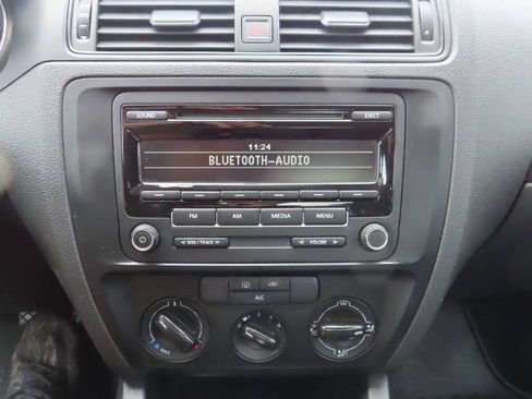 Used 2015 Volkswagen Jetta S FWD image 48
