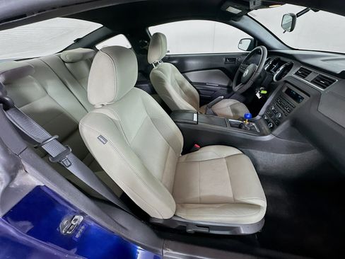 Used 2012 Ford Mustang GT w/ Brembo Brake Pkg image 26