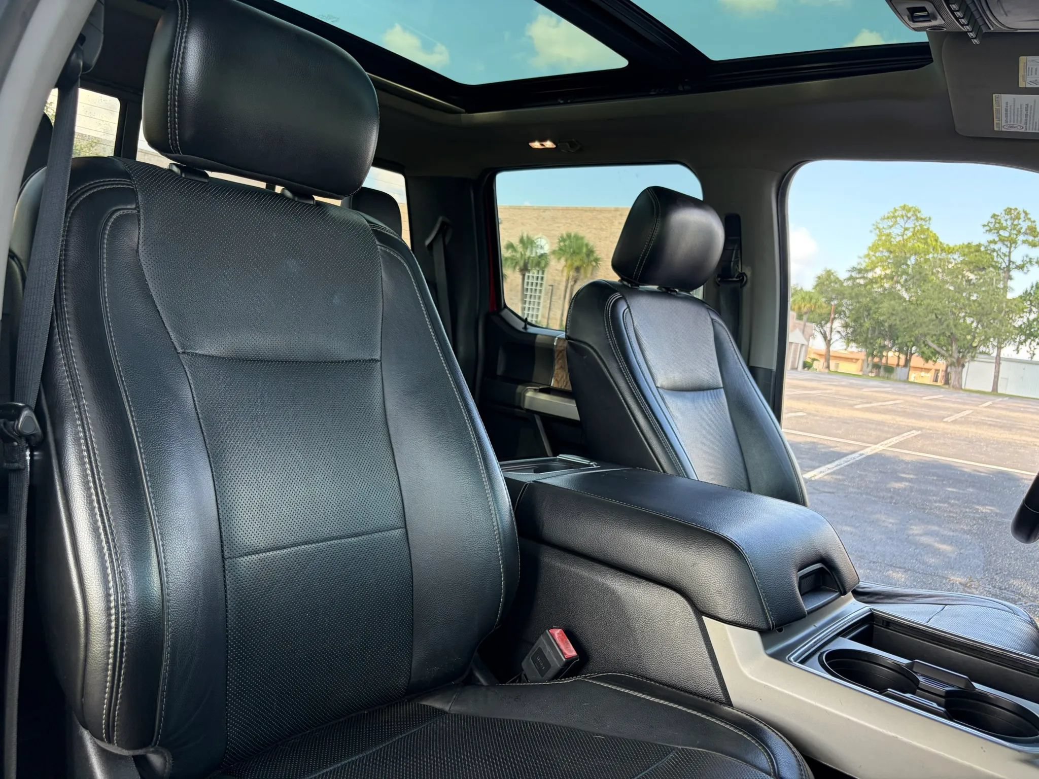 Used 2018 Ford F250 Lariat w/ Tow Technology Bundle AWD/4WD image 19