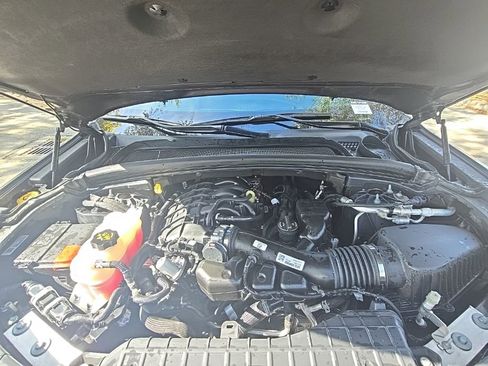 Used 2024 Jeep Grand Cherokee Altitude image 33