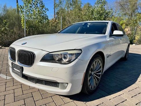 Used 2012 BMW 740Li image 2