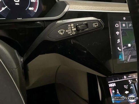 Used 2021 Audi e-tron Premium image 38