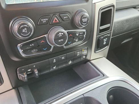 Used 2016 RAM 1500 Big Horn image 26