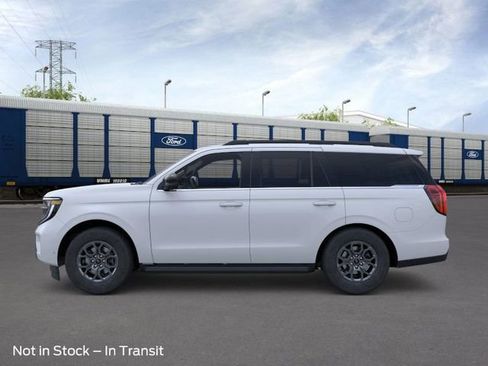 New 2026 Ford Expedition Active image 3