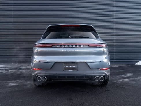 New 2026 Porsche Cayenne S image 9