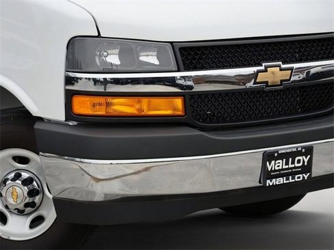 New 2024 Chevrolet Express 2500 image 10