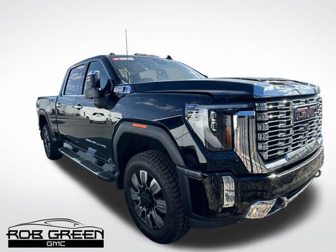 Used 2024 GMC Sierra 3500 Denali w/ Denali Reserve Package AWD/4WD image 1