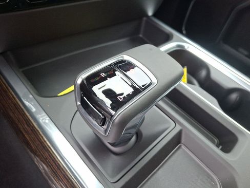 New 2026 GMC Sierra 1500 Elevation w/ Elevation Premium Package image 7