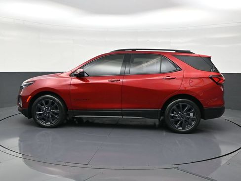 Used 2024 Chevrolet Equinox RS FWD image 2