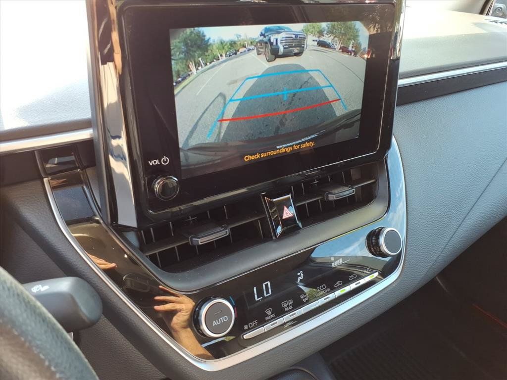 Used 2026 Toyota Corolla LE w/ LE Premium Package FWD image 36