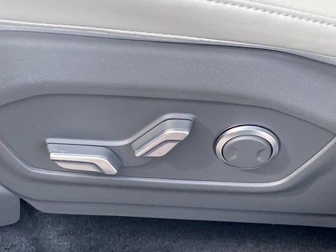 Used 2026 Hyundai Santa Fe SEL AWD/4WD image 18