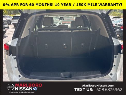 New 2025 Nissan Pathfinder SL image 14