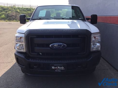 Used 2015 Ford F250 XL w/ Snow Plow Prep Package image 4