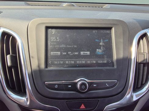 Used 2018 Chevrolet Equinox LS image 15