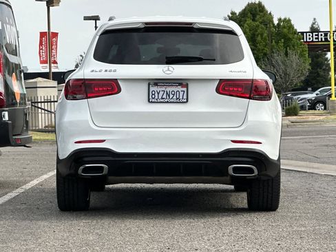 Used 2021 Mercedes-Benz GLC 300 4MATIC image 7