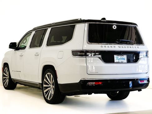 Used 2023 Jeep Grand Wagoneer L Series II AWD/4WD image 8