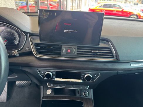 Used 2022 Audi Q5 2.0T Premium Plus image 12